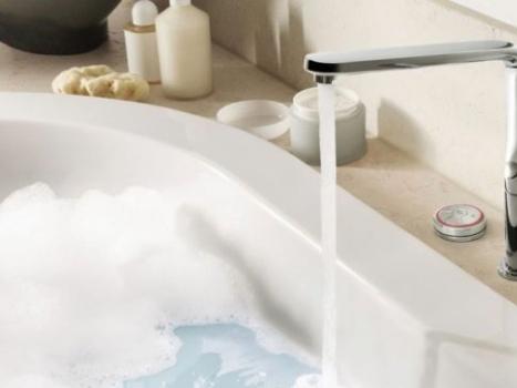 Как правильно починить кран для ванны, если он начал капать